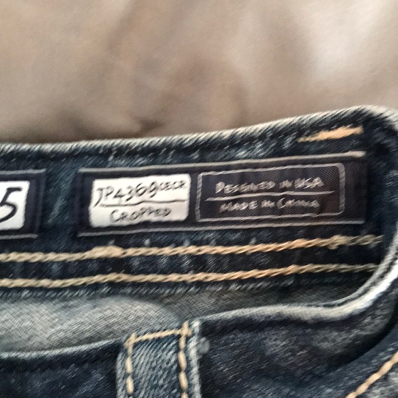 Miss Me Cropped Jeans size 25 - Picture 6 of 7